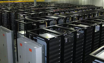 RFID القرن يحسن تتبع الأصول مع علامات الأصول والعلامات الجديدة RFID